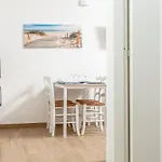 Grazioso Bilocale A بيت للعطل