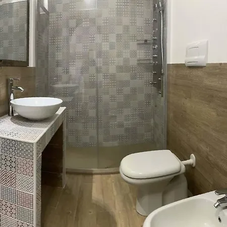 Grazioso Bilocale A 펜션 산타테레사의갈루라