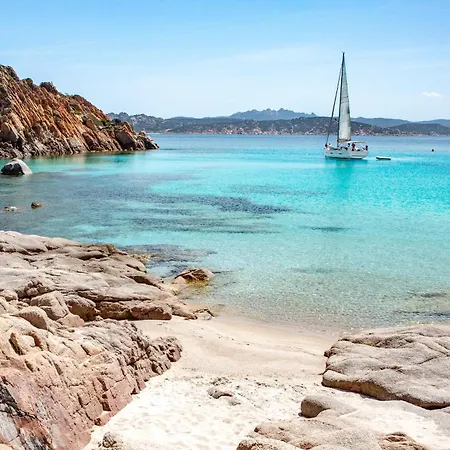 Casa de Férias Grazioso Bilocale A Santa Teresa Gallura